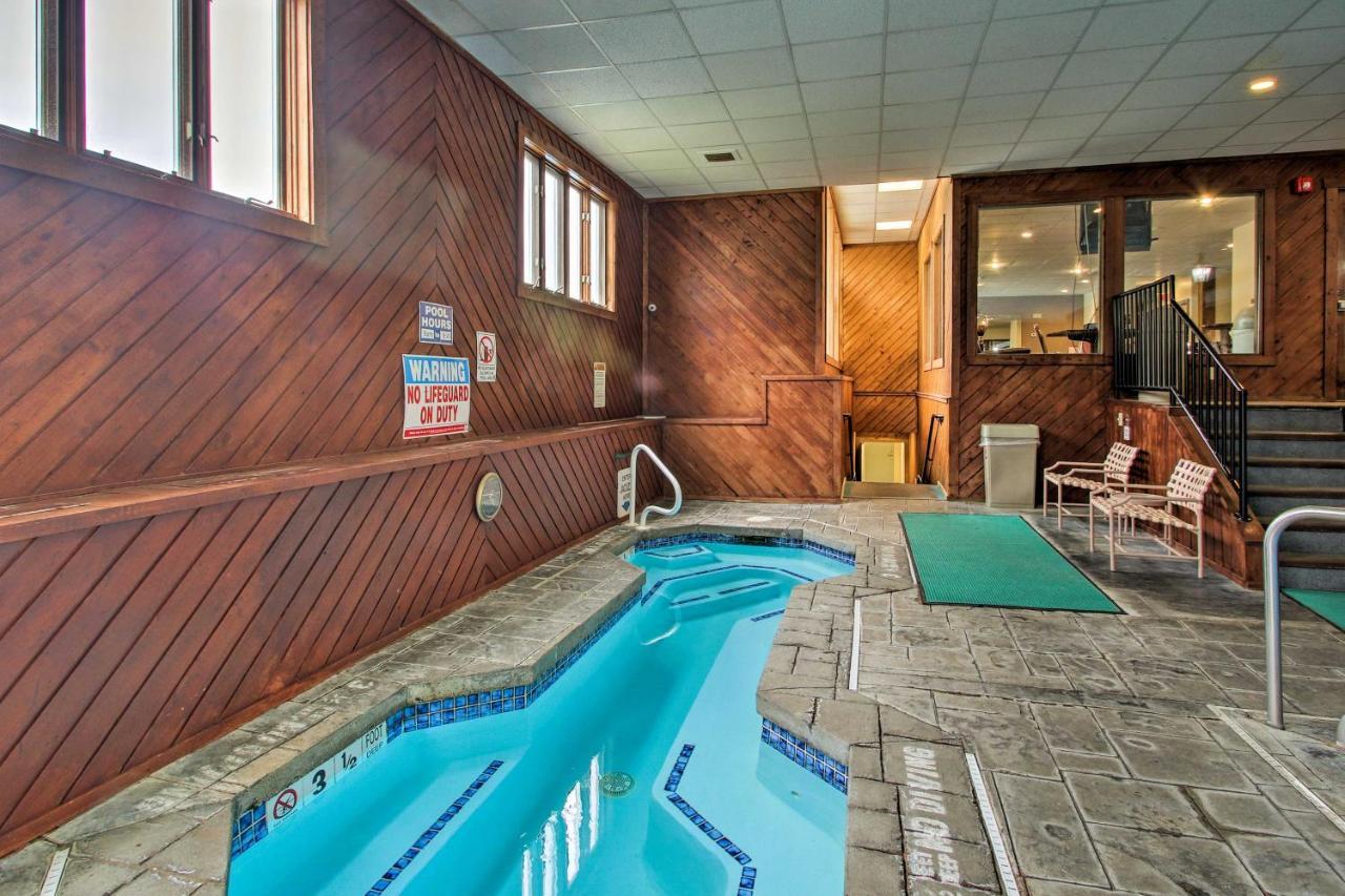 Lincoln Condo With Views, Pool, Hot Tub And Balcony! المظهر الخارجي الصورة