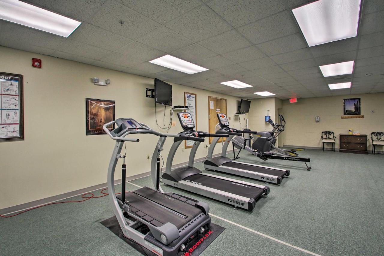 Lincoln Condo With Views, Pool, Hot Tub And Balcony! المظهر الخارجي الصورة